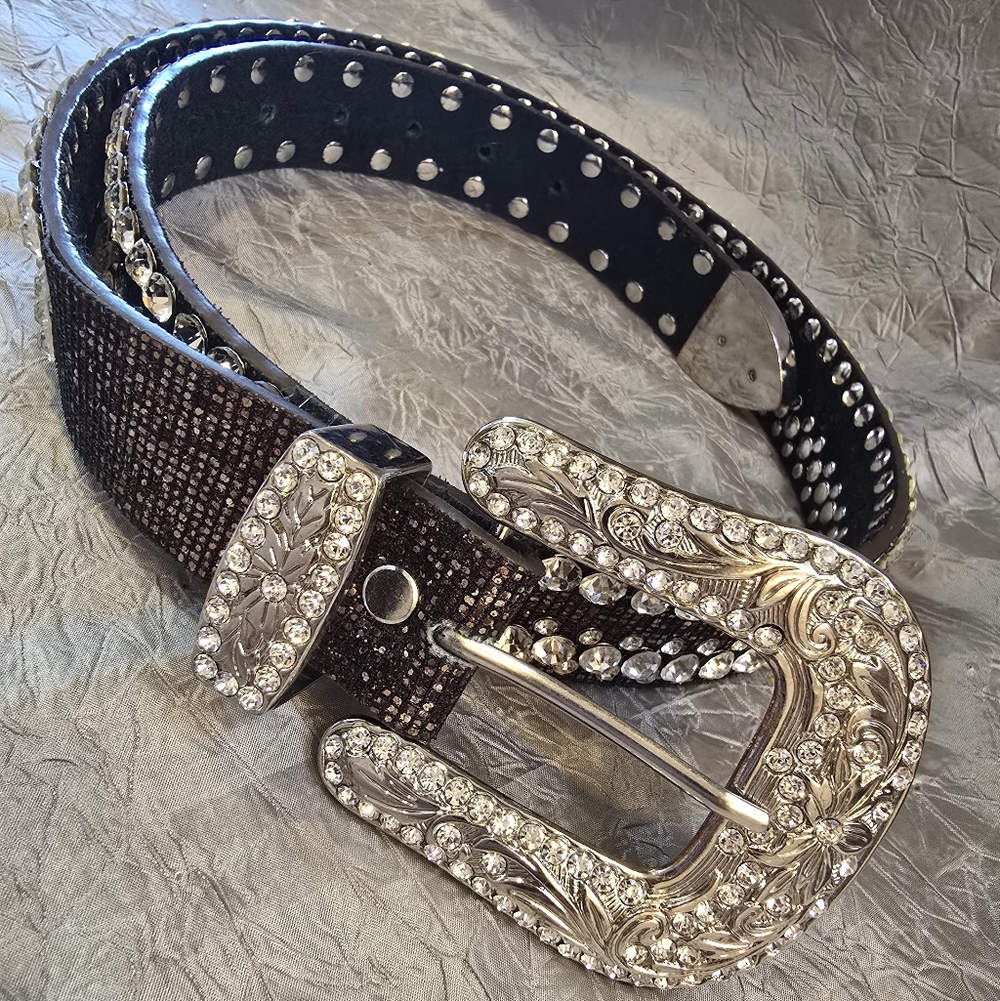 Sparkling Studded Leather Belt - Picture 9 of 9